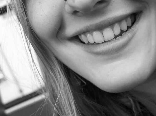 خندیدن یک نیایش است در سایت علی نوروزی