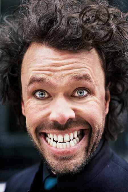 خندیدن یک نیایش است در سایت علی نوروزی