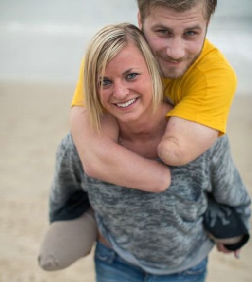 داستان تصویری یک عشق واقعی در سایت علی نوروزی